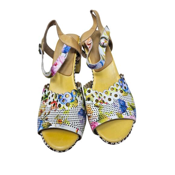 L'Artiste Spring Step 42 Vivitar Art to Wear Leather Sandal Perforated Floral - Picture 4 of 6